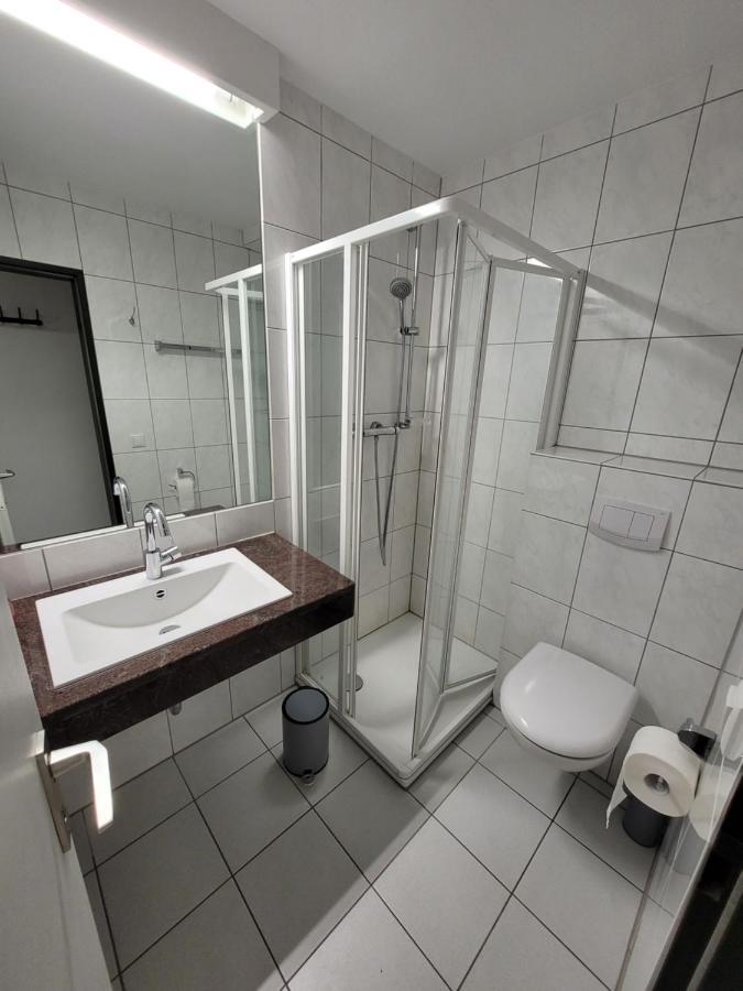 Guesthouse Wi Rooms Jülich Екстериор снимка