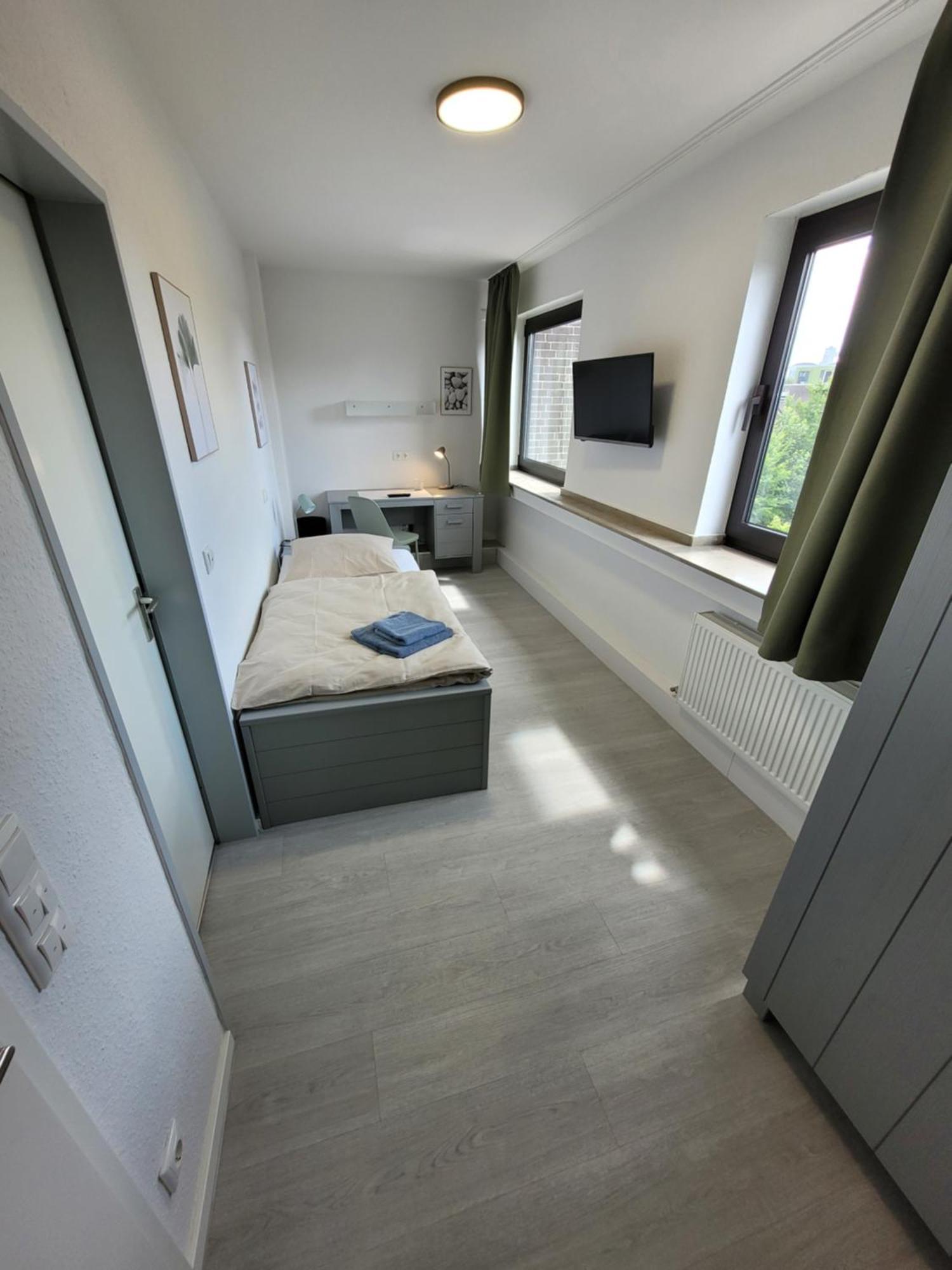 Guesthouse Wi Rooms Jülich Екстериор снимка